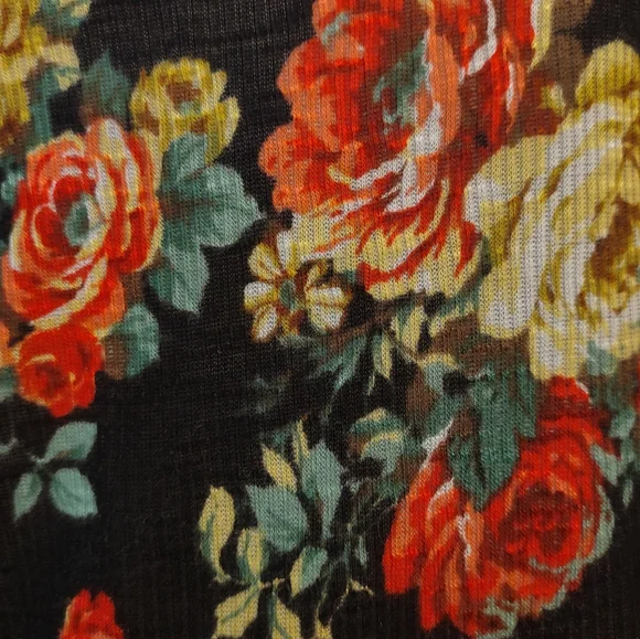 H.I.P. Happening In The Present Black Rose Floral Ruffle Tank Top - Picture 6 of 9